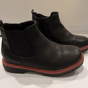 Black boots kids